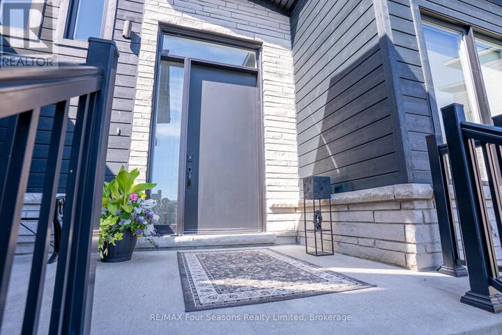 Property Photo: 102 Goldie Court ON N0H 1J0