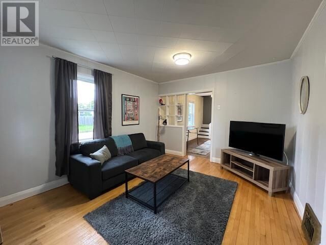 Property Photo: 1001 Victoria Ave N ON P9A 2E8