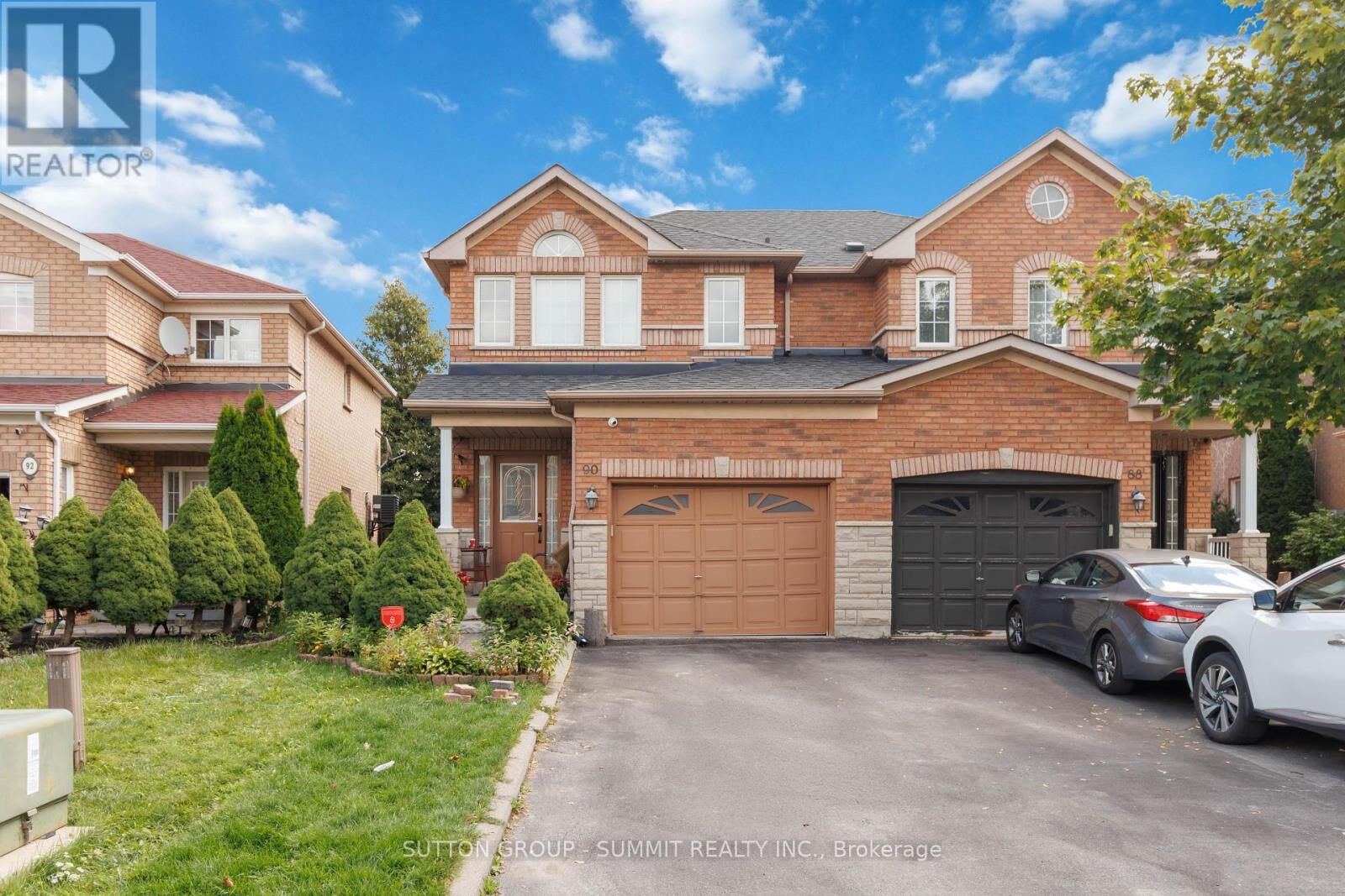 Property Photo: 90 Twin Pine South ON L7A 1M8