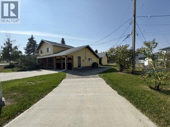 Property Photo:  11224 103 Street  BC V1J 5T2 