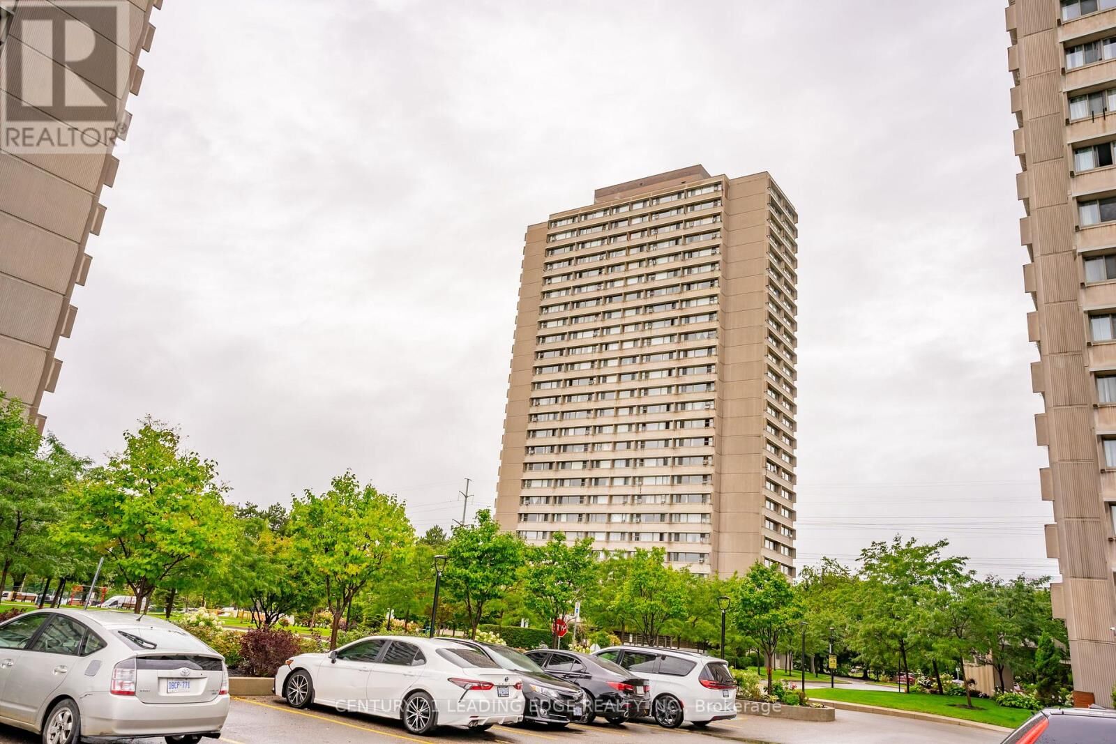 Property Photo: 735 Don Mills Road 2407 ON M3C 1T1