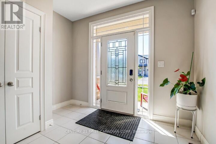 Property Photo: 2608 Holbrook Drive ON N6M 0G3