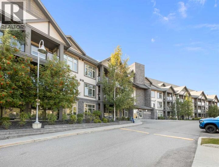Property Photo:  15 Aspenmont Heights Southwest  AB T3H 0E3 