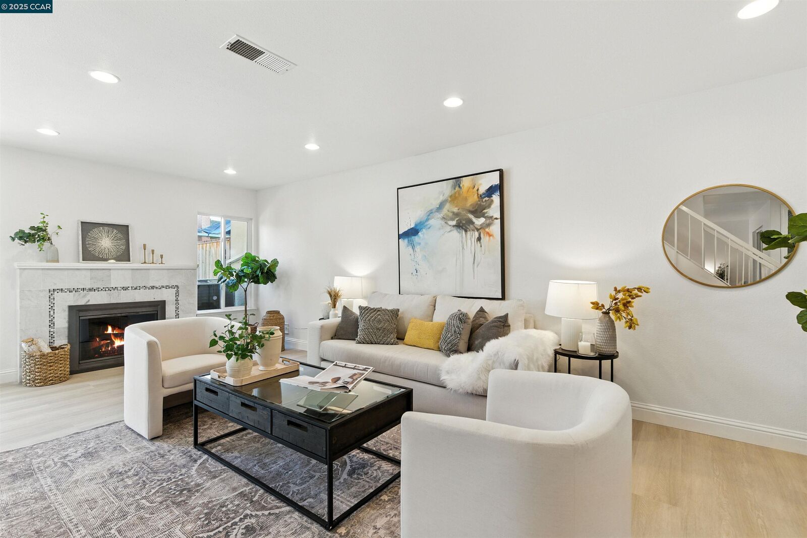 Property Photo:  208 Siskiyou Ct.  CA 94598 