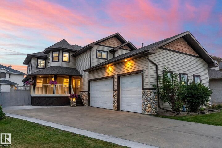 11003 177 Avenue NW  Edmonton AB T5X 6H5 photo