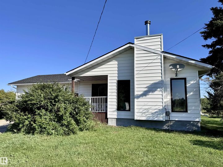 5402 54 Avenue  Andrew AB T0B 0C0 photo