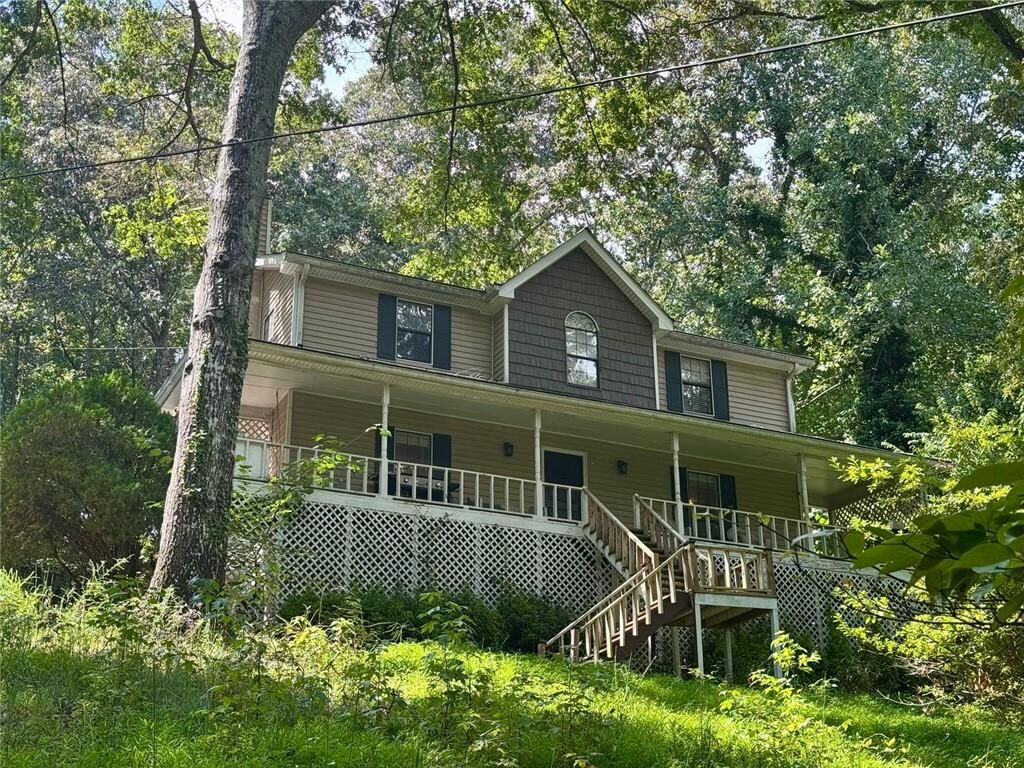 Property Photo:  3151 N Woods Trail  GA 30135 