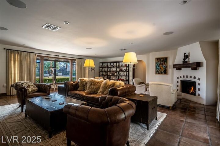 Property Photo:  1450 Rancho Circle  NV 89107 