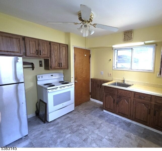 Property Photo:  399 N Main St  NJ 07885 