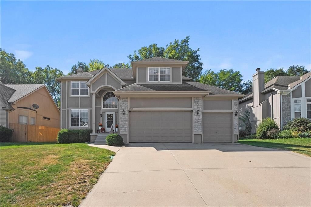 Property Photo:  8123 NW 80 Street  MO 64152 