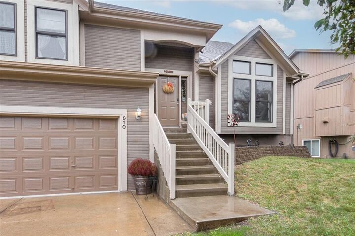 810 N Spruce Street  Gardner KS 66030 photo