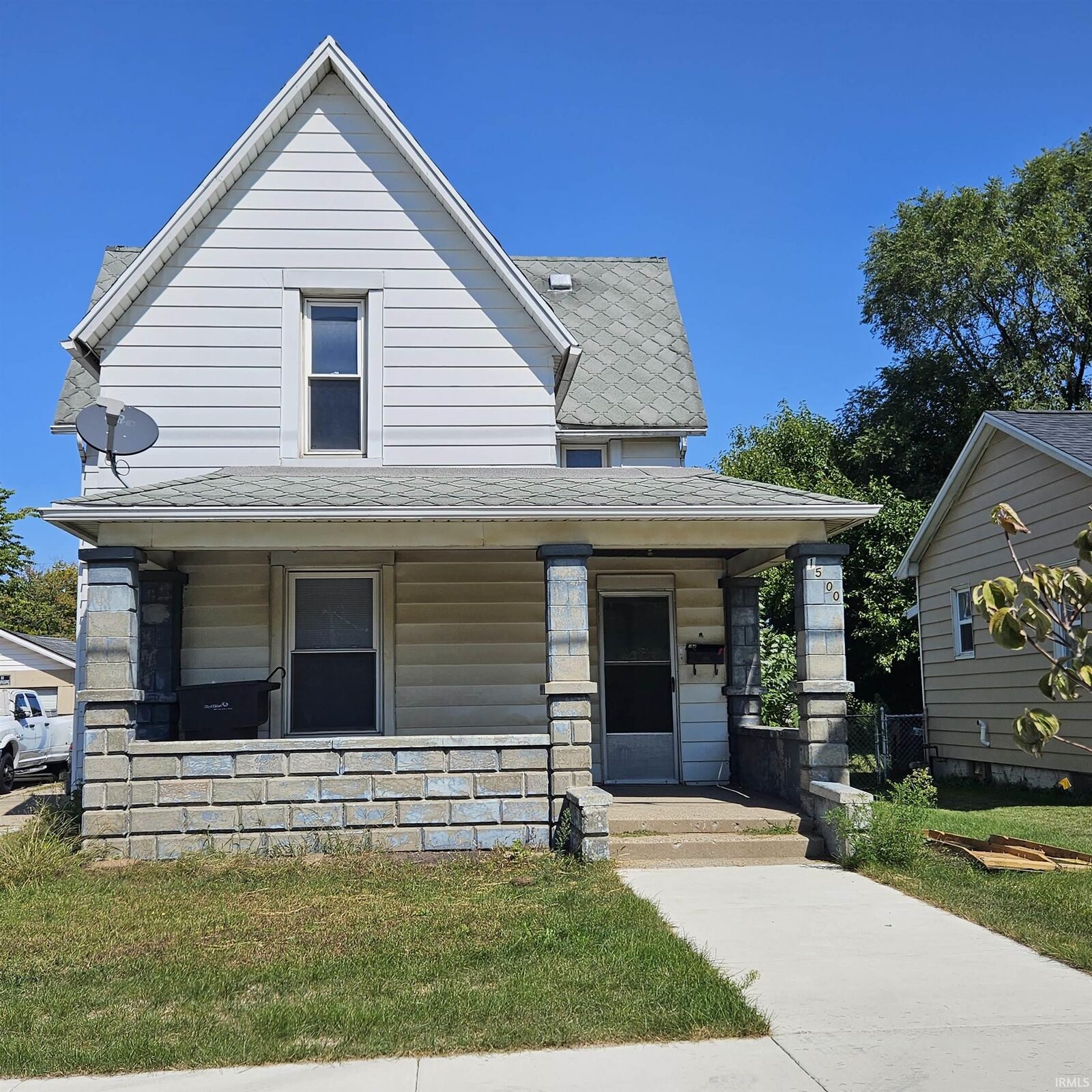 Property Photo:  1500 W Indiana Avenue  IN 46516-2130 