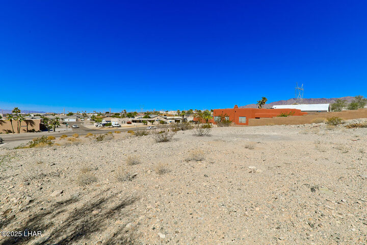 Property Photo:  3410 McCulloch Blvd  AZ 86406 