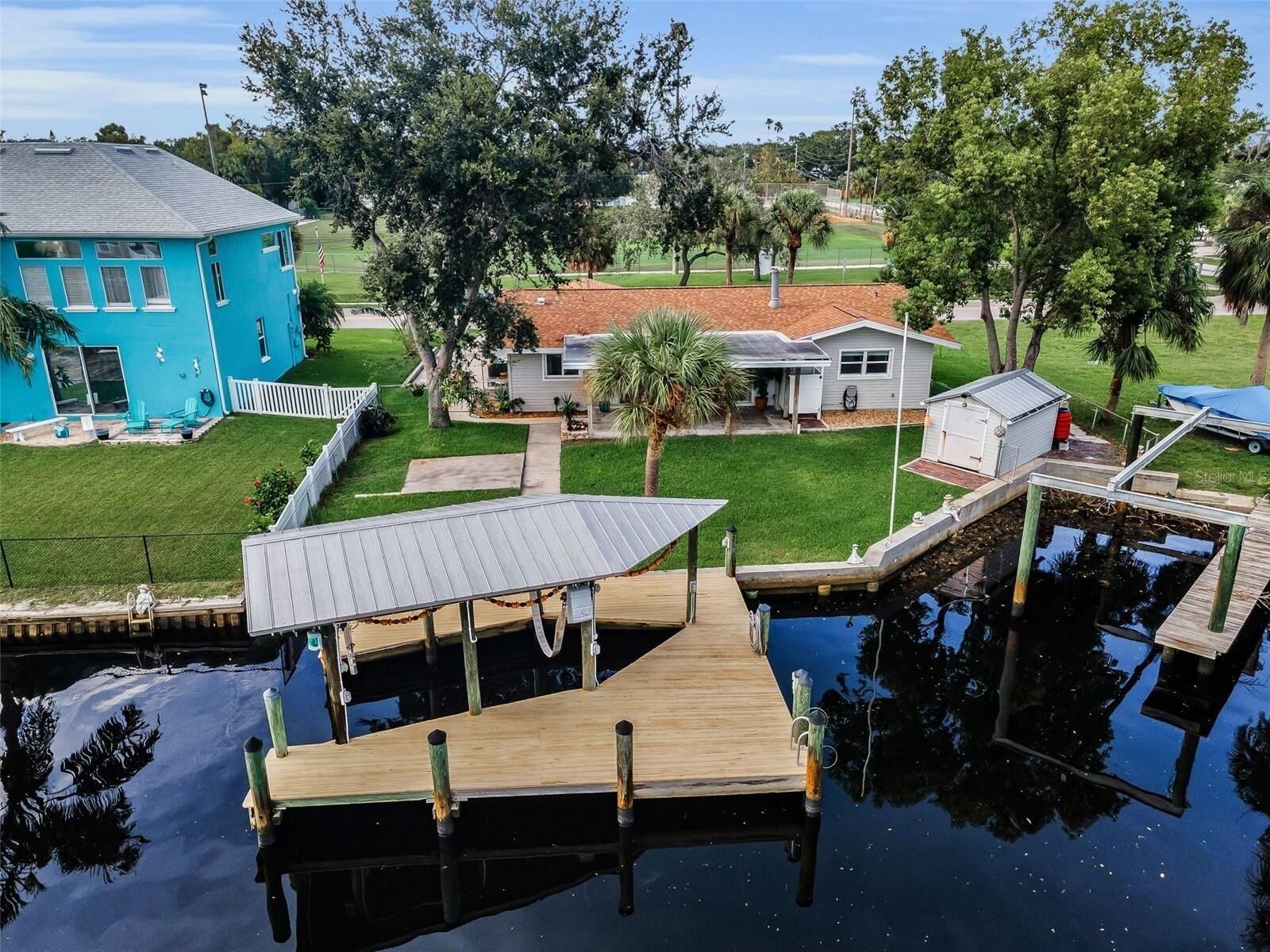 Property Photo: 211 W Martin Luther King Jr Drive FL 34689