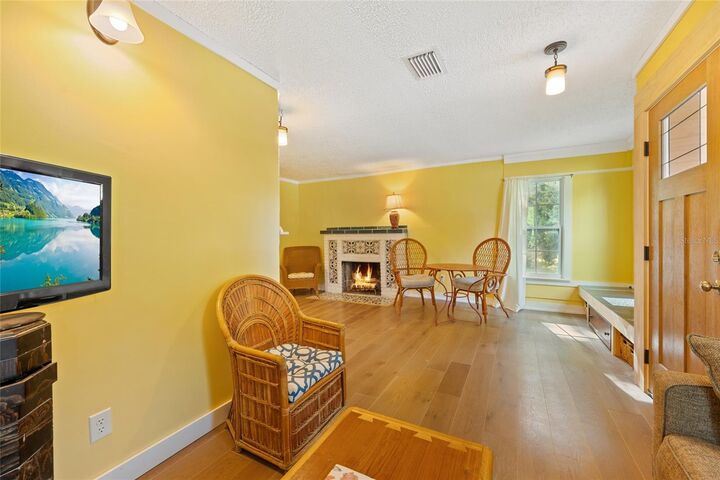 Property Photo:  5300 7th Avenue N  FL 33710 