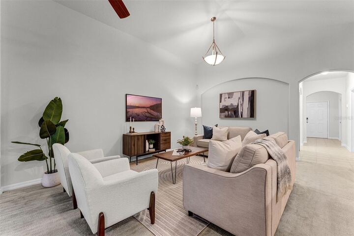Property Photo: 9141 Oak Commons Way FL 32832