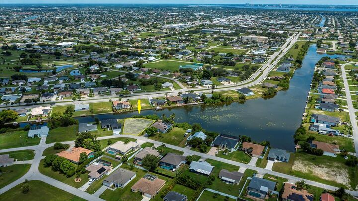 Property Photo:  1203 SE 3rd Avenue  FL 33990 