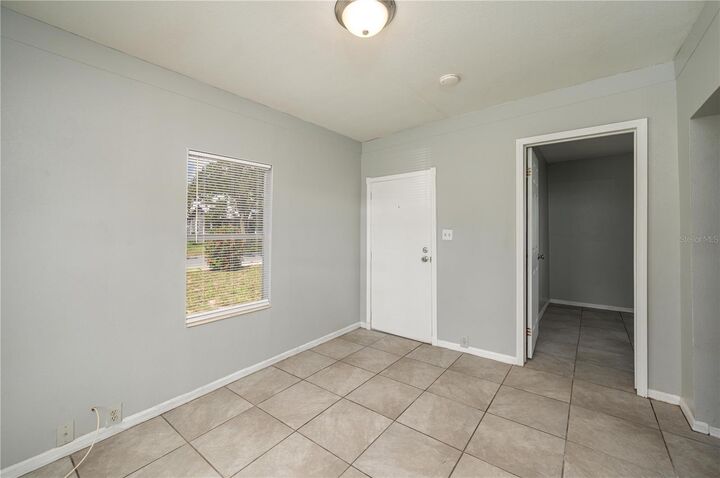 Property Photo:  520 W Jackson Avenue  FL 33853 