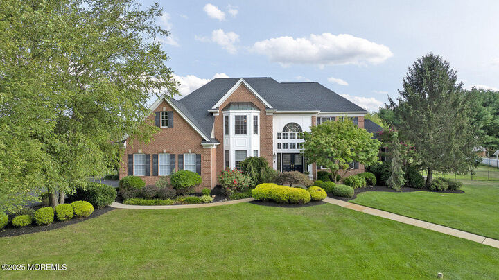 Property Photo:  11 Victoria Court  NJ 08514 