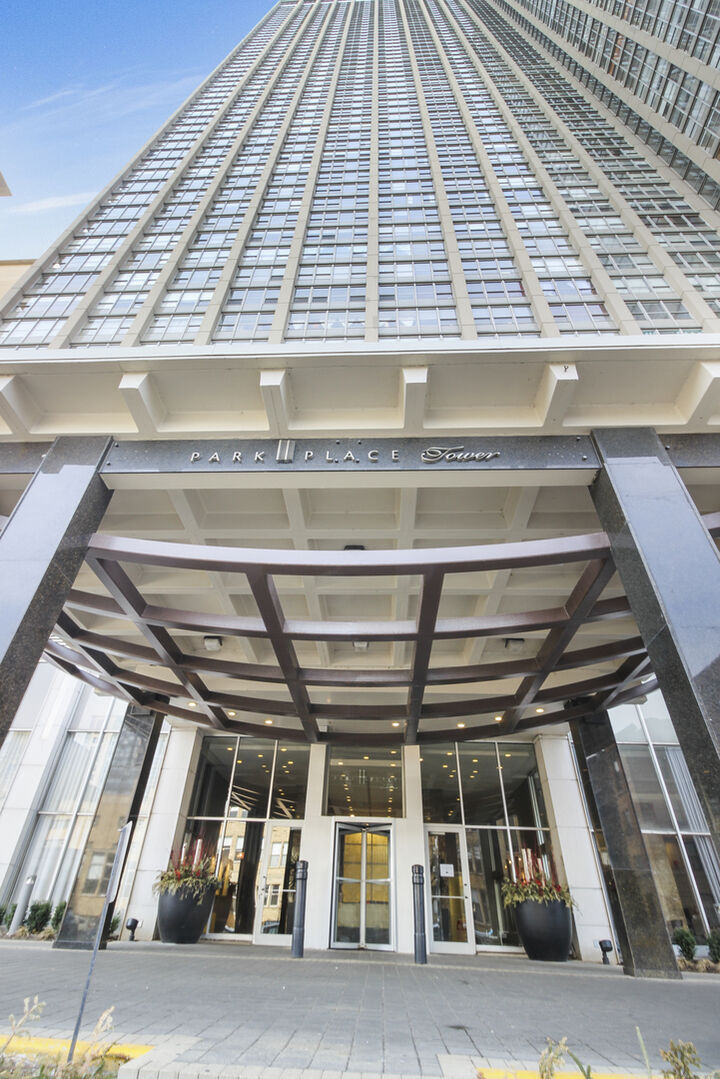 Property Photo: 655 W Irving Park Road 5310 IL 60613