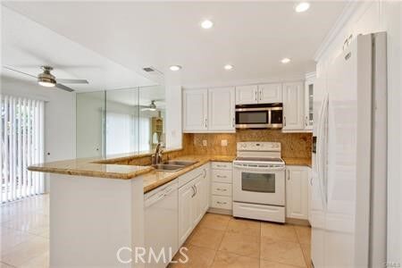 Property Photo:  152 Stanford Court 76  CA 92612 