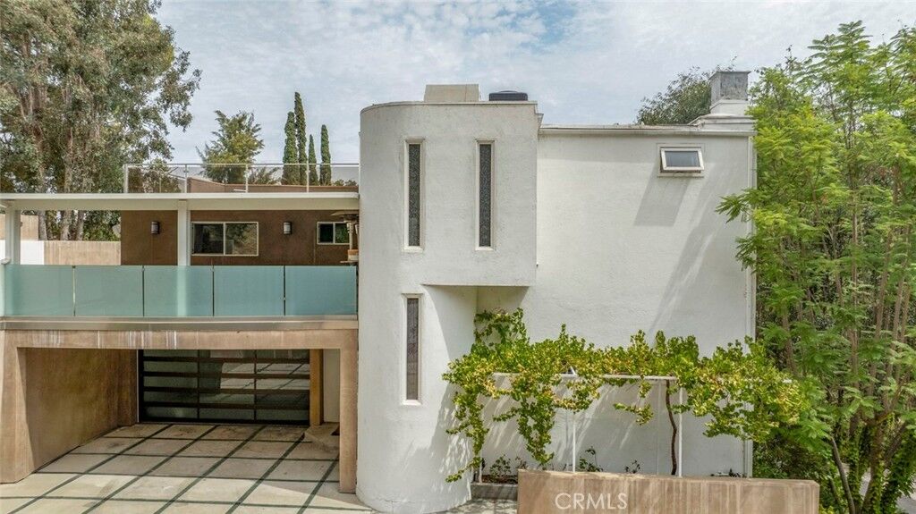 Property Photo:  22619 Holanda Road  CA 91364 