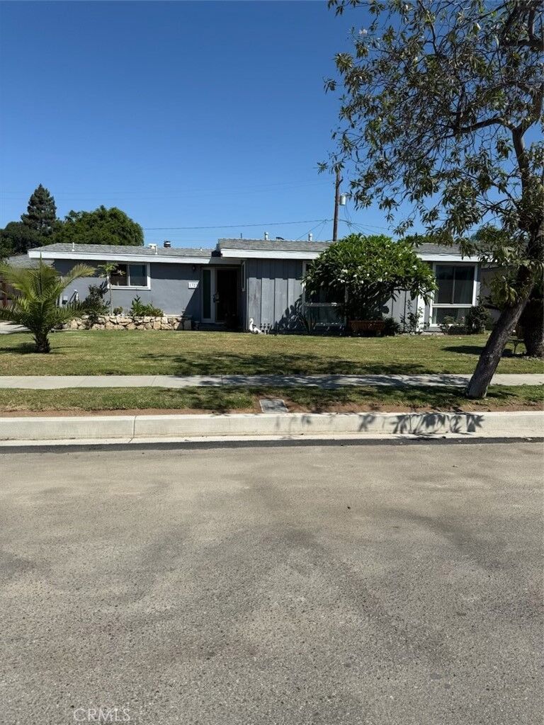 Property Photo: 1323 W Goodhue Avenue CA 92802