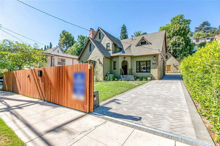 Property Photo:  3818 Tracy Street  CA 90027 