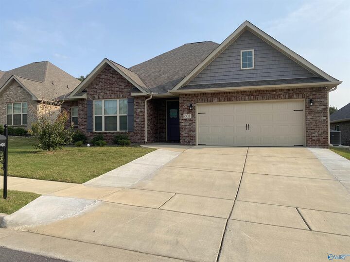 Property Photo: 608 Magnolia Cove Lane SW AL 35640