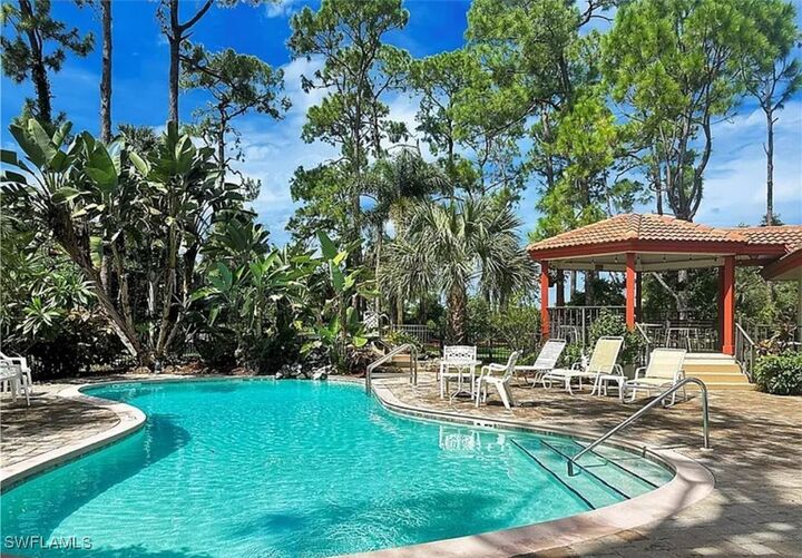 Property Photo: 905 Augusta Boulevard FL 34113