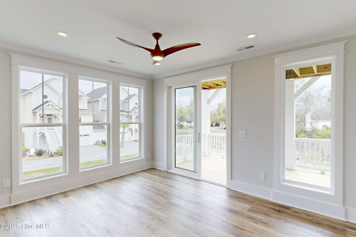 Property Photo: 74 Pier View Court NC 28443