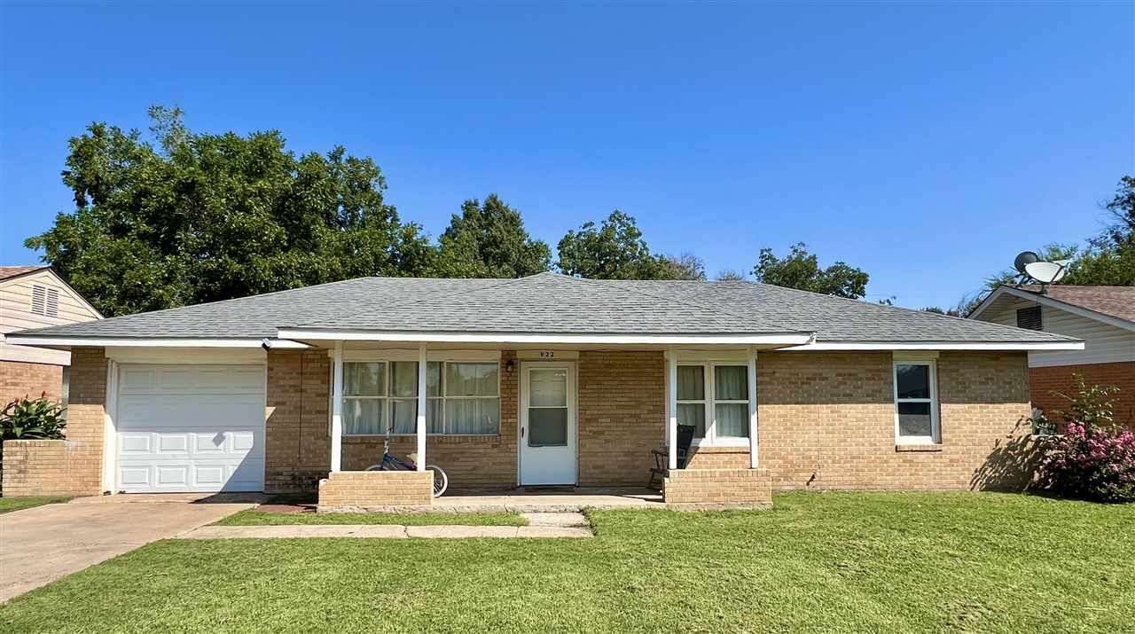 Property Photo:  922 Robin  OK 74631 