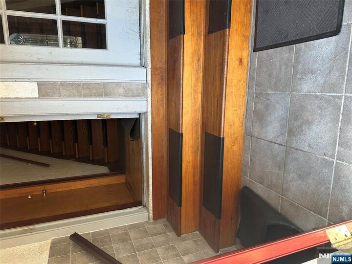 Property Photo:  142 Rutherford Place 2L  NJ 07031
