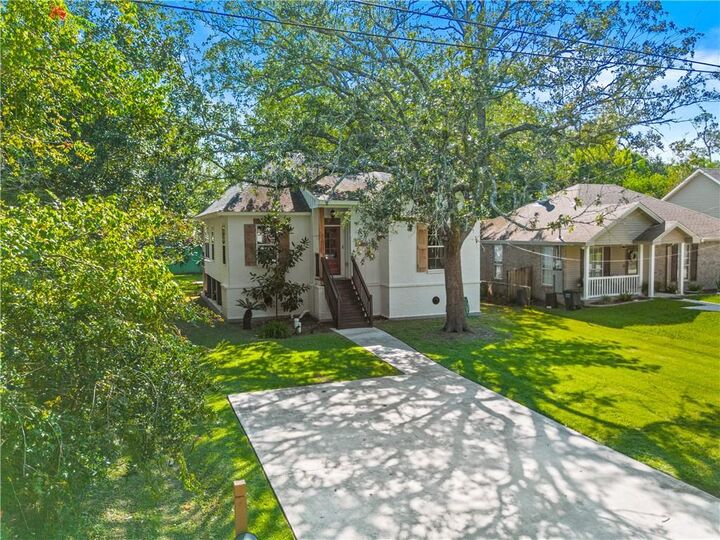 Property Photo:  57947 Jefferson Avenue  LA 70460 