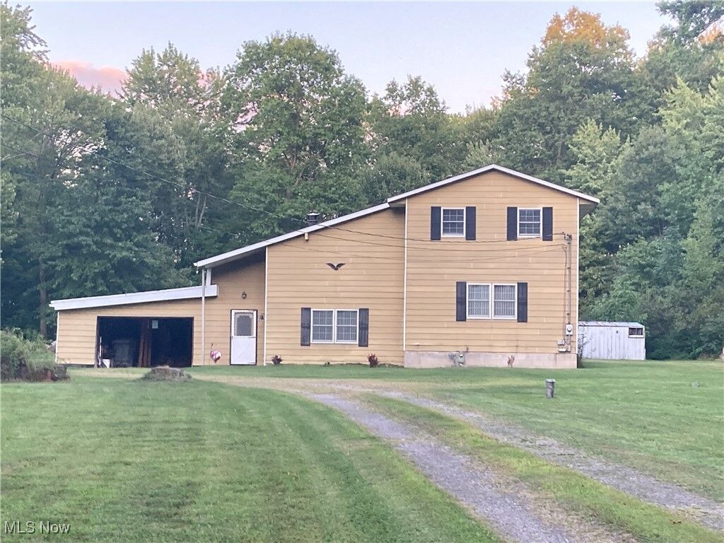 Property Photo:  1283 Stillwagon Road SE  OH 44484 