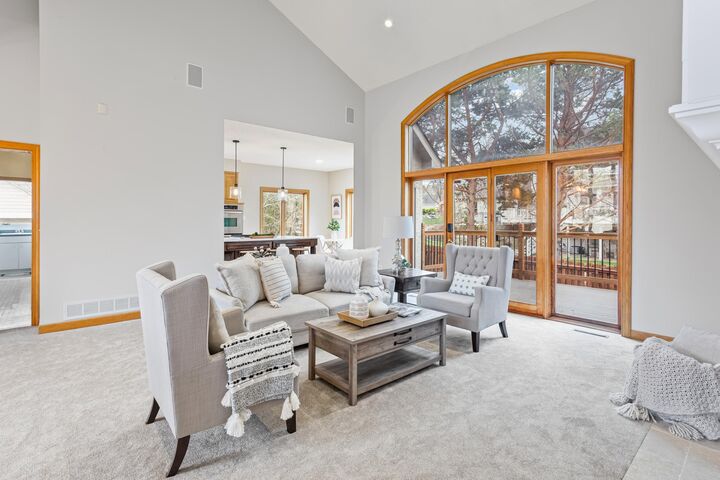 Property Photo: 10035 Gristmill Ridge MN 55347