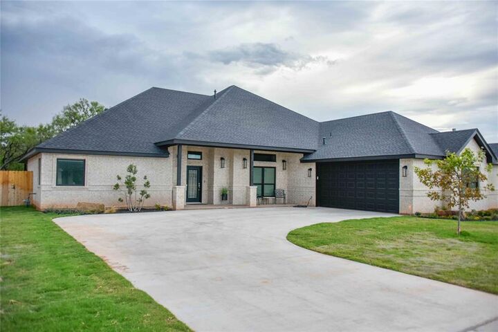 2418 Savanah Oaks Bend  Abilene TX 79602 photo