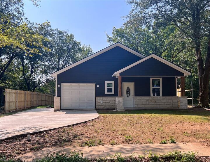Property Photo:  373 5th Street NW  TX 75460 