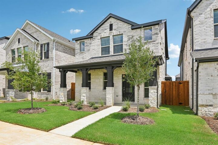 Property Photo: 2728 Big Bend Mews TX 76210