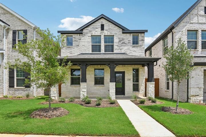 Property Photo:  2728 Big Bend Mews  TX 76210 