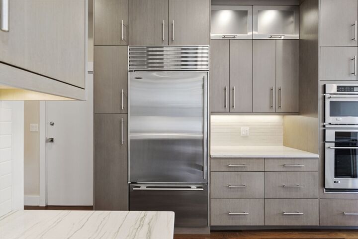 Property Photo: 132 Boylston Street 3 MA 02116