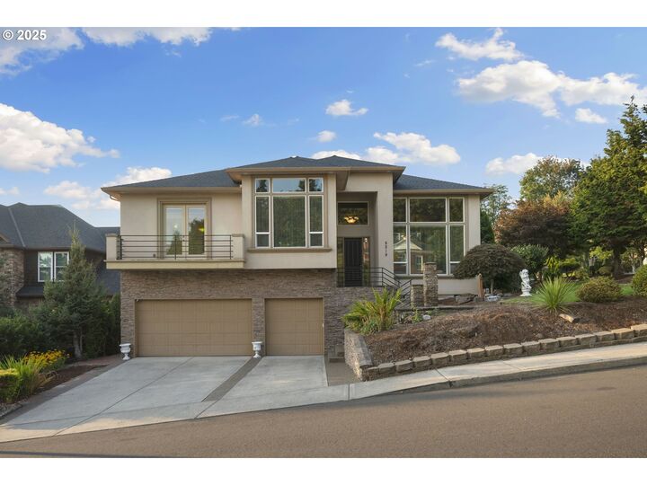 Property Photo: 5219 NW Fernridge Dr WA 98607