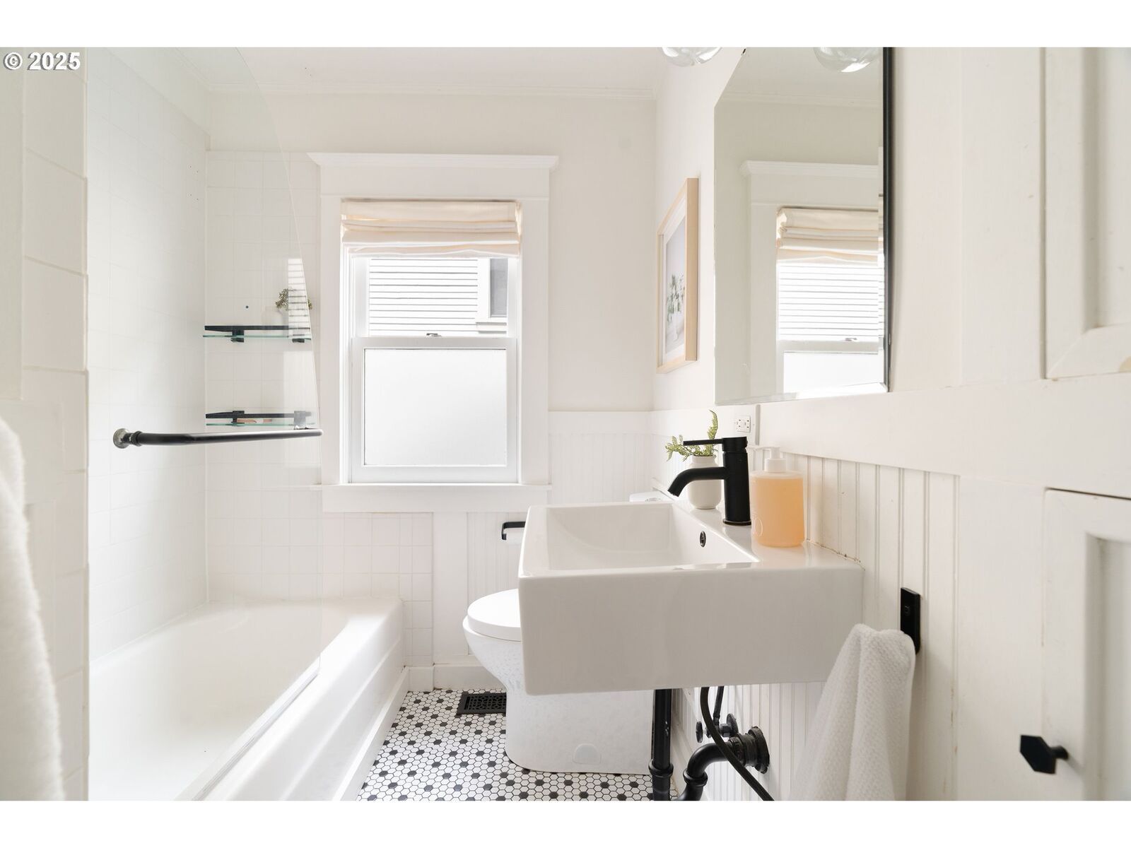 Property Photo: 1716 NW 29th Ave OR 97210