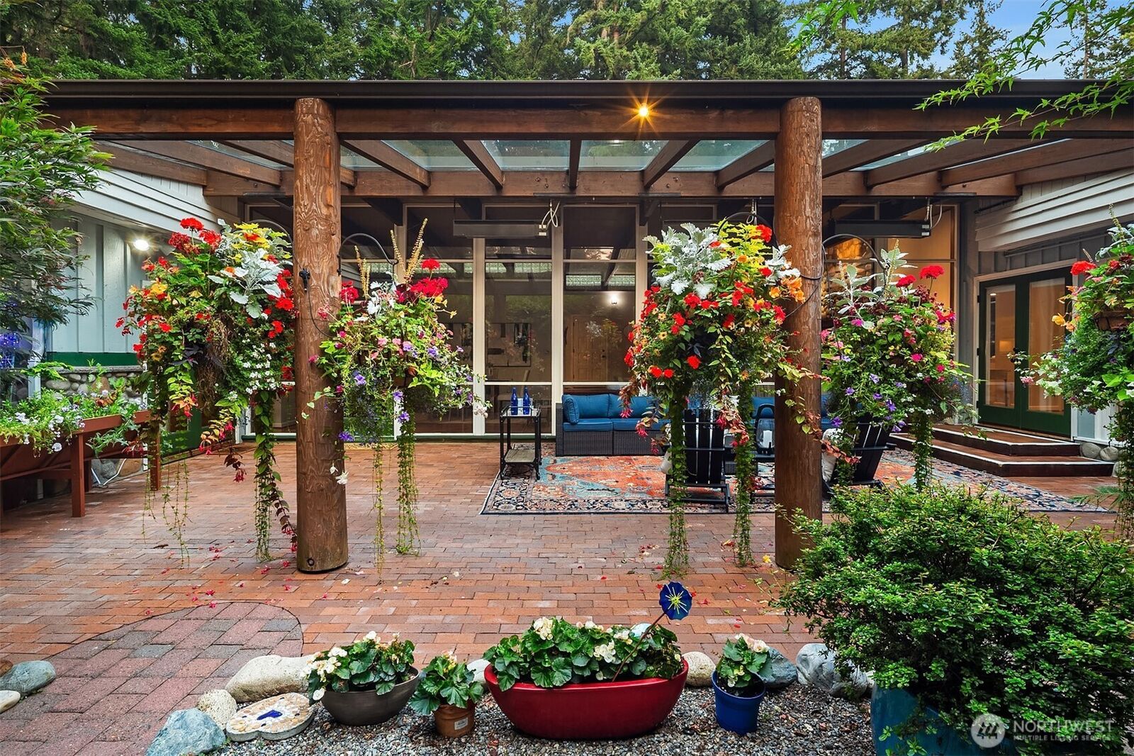 Property Photo:  22628  106th Avenue W  WA 98020 