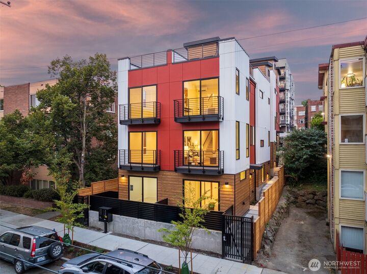 318  Bellevue Avenue E F  Seattle WA 98102 photo
