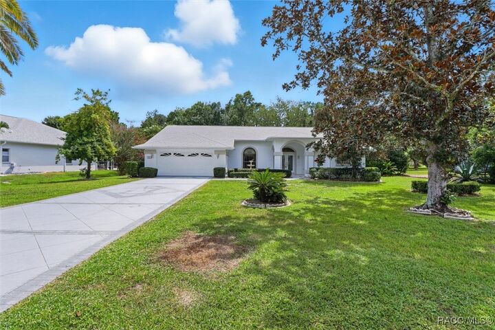 Property Photo:  111 Douglas Street  FL 34446 