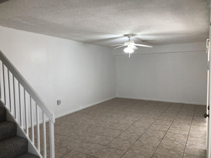 Property Photo:  1919 19th Way  FL 33407 