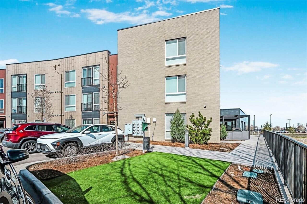 Property Photo:  8475 E 36th Avenue 141  CO 80238 
