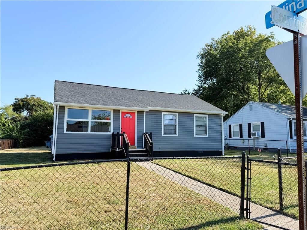 Property Photo:  219 Courtney Dr  VA 23669 