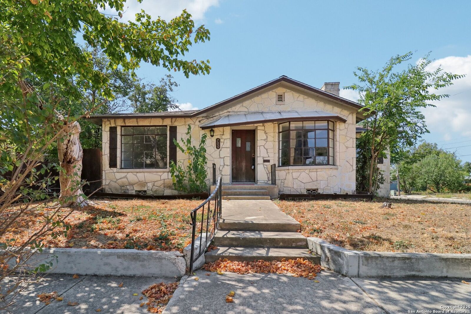 Property Photo: 700 Dawson TX 78202